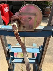 Genie Manual Material Lift DLB600A 500 lbs Capacity Hoist Crane