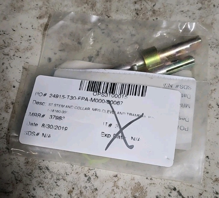 Pack of (2) 1-18160-000 CM Stem & Collars NEW!